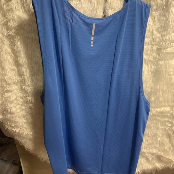 Mens tank - Picture 2 of 2